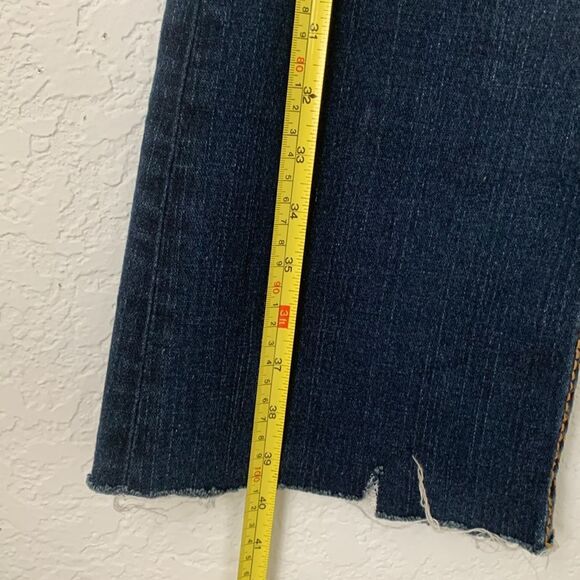 True Religion Women's Blue Flare Leg Cut Off at Bottom Jeans Size 28 - Picture 7 of 13